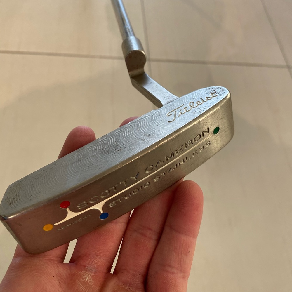 - Putter - Scotty Cameron